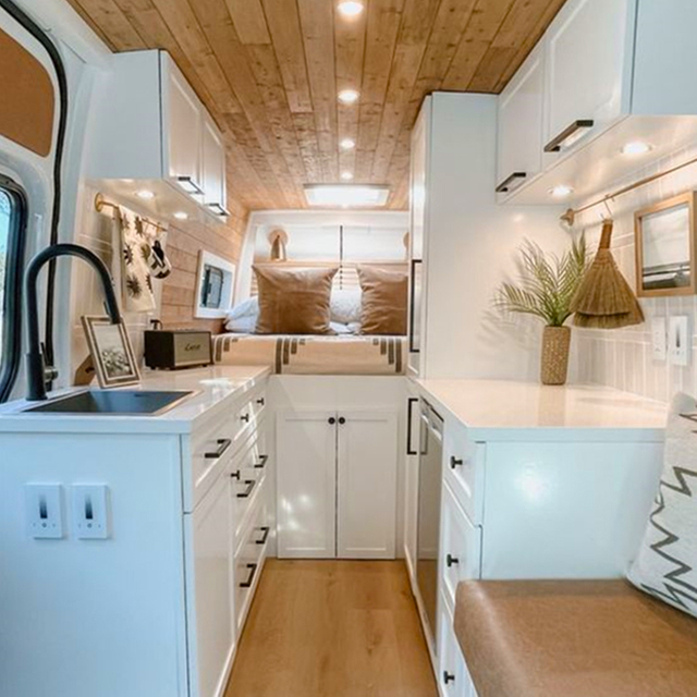 French cream style
