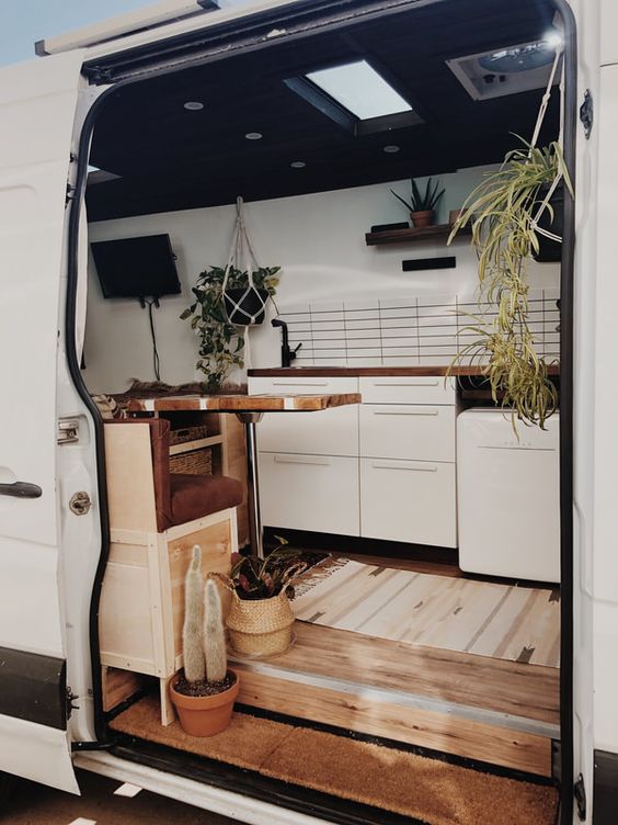 rv kitchen cabinet4