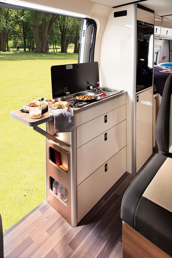 rv kitchen cabinet6