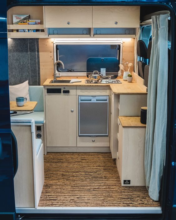 rv kitchen cabinet2