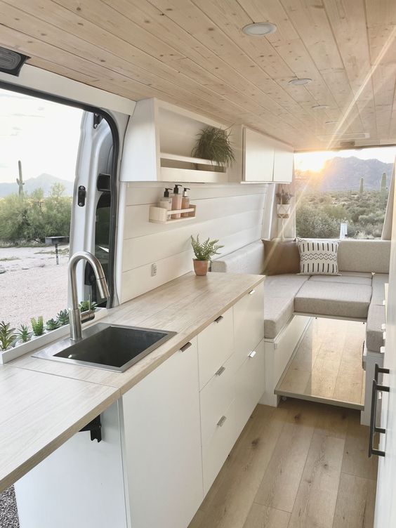 rv kitchen cabinet3