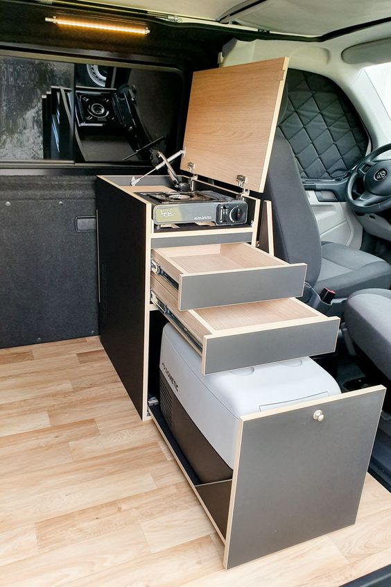 rv kitchen cabinet4