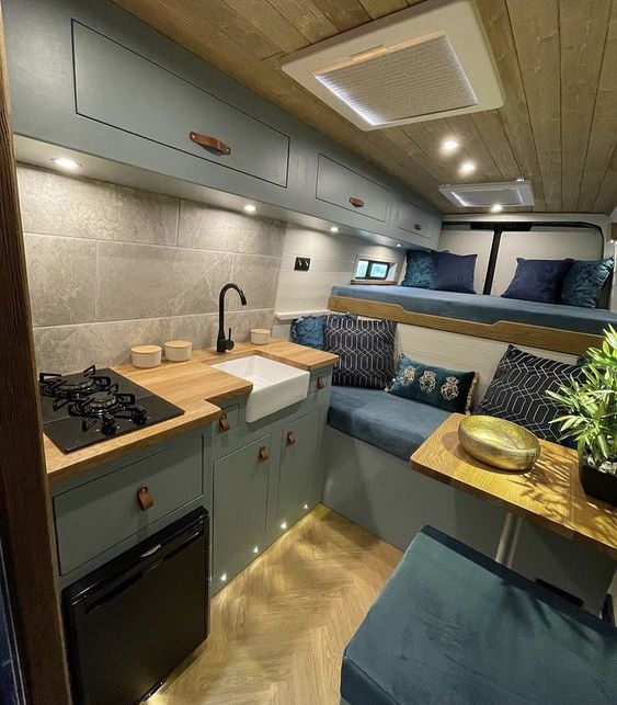 rv kitchen cabinet1