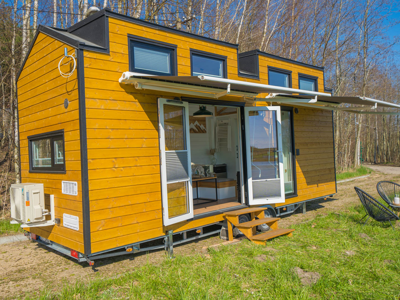 Overall Matching Skills Of Aluminum Furniture And Mobile Home Interior