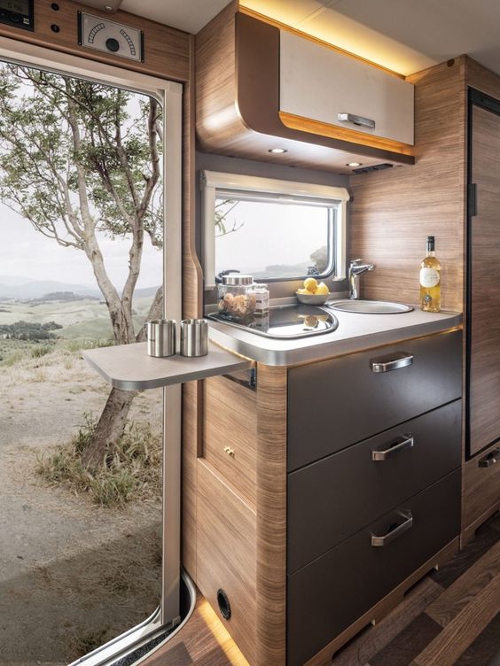 rv kitchen cabinet6