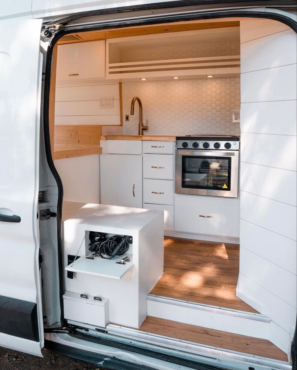 rv kitchen cabinet4