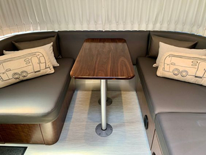 Lightweight Aluminum RV Table Seat Set Camper Lift Table Is Durable without Deformation